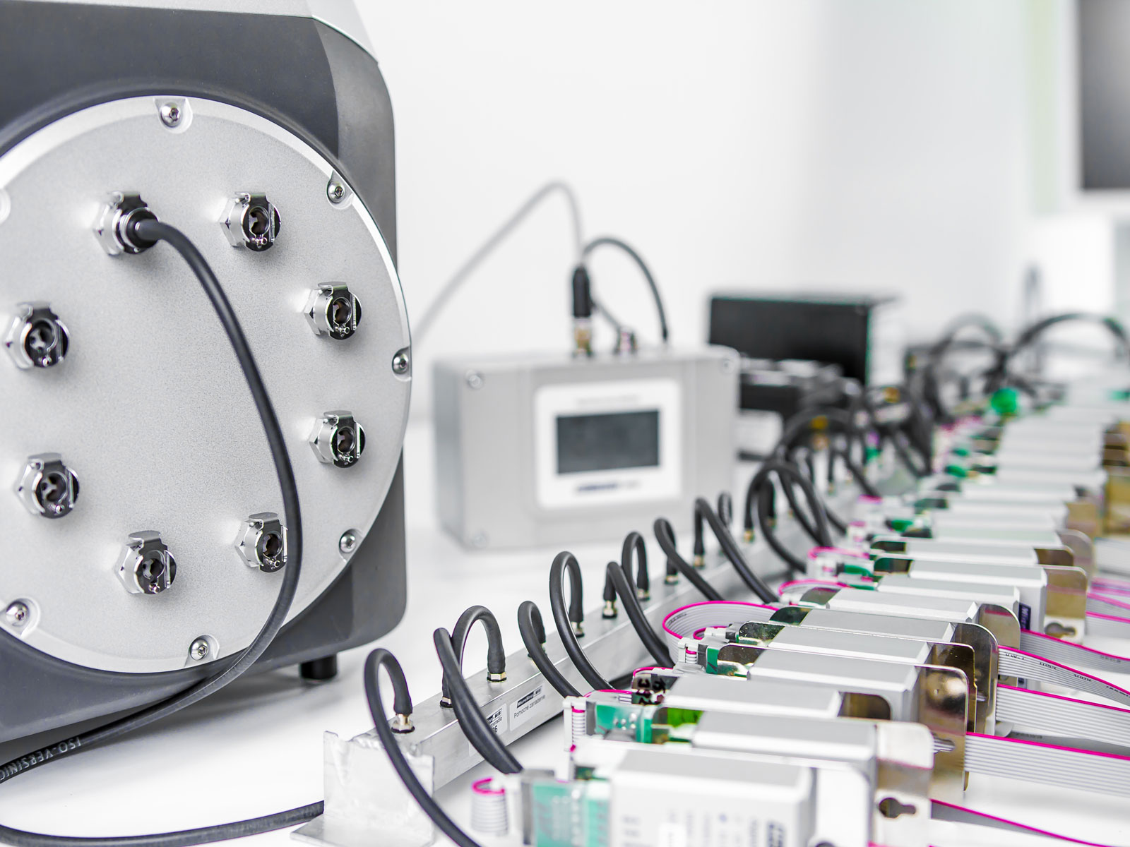 Integrated Pressure Calibrator | Pressurewell